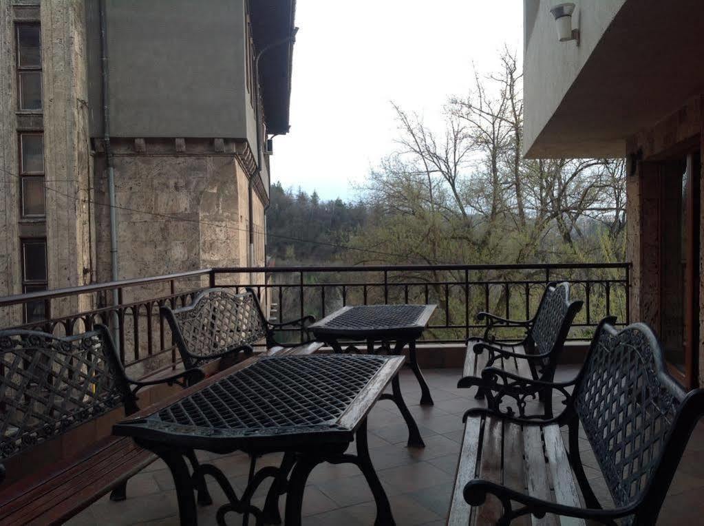 Boliari Hotel Veliko Tŭrnovo Exterior photo