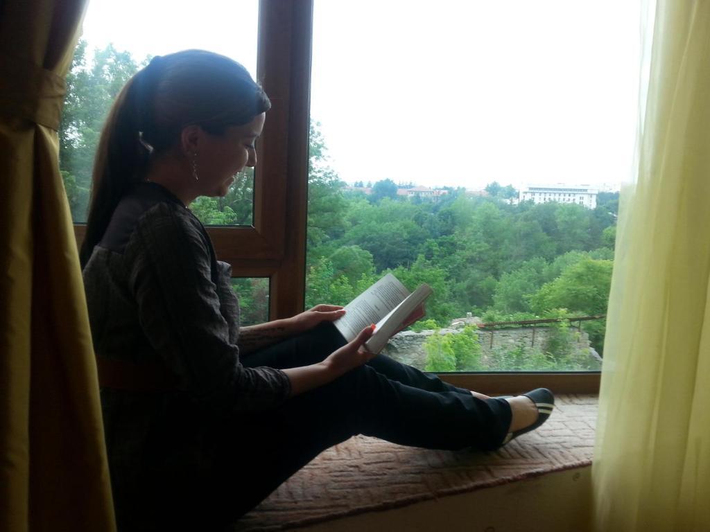 Boliari Hotel Veliko Tŭrnovo Room photo